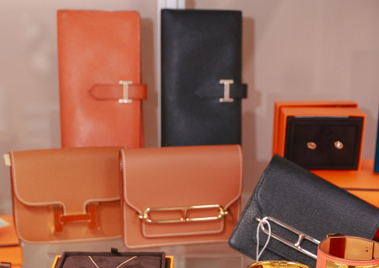 Wallets & Clutches - Lafayette Consignment