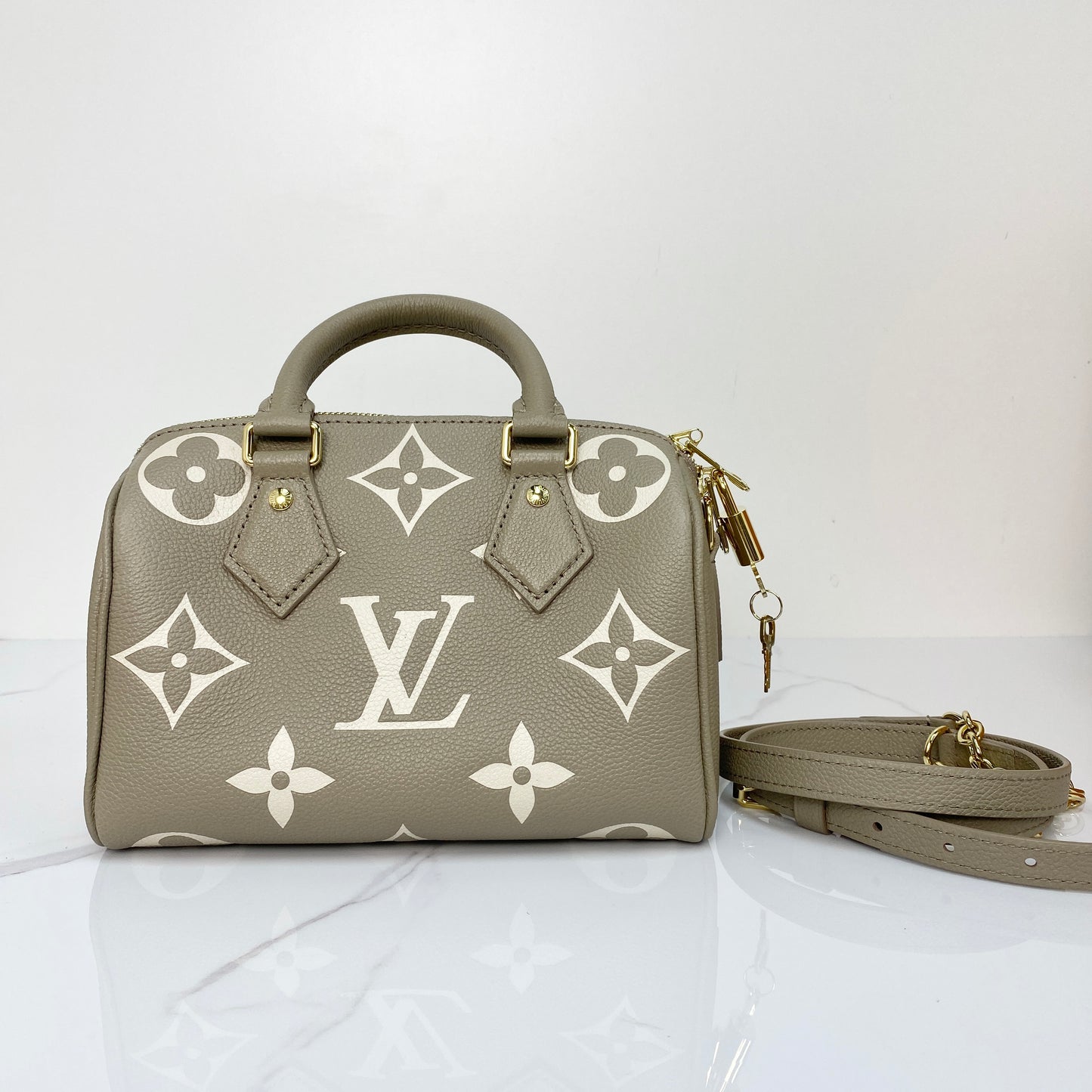 Louis Vuitton Speedy Bandouliere 20