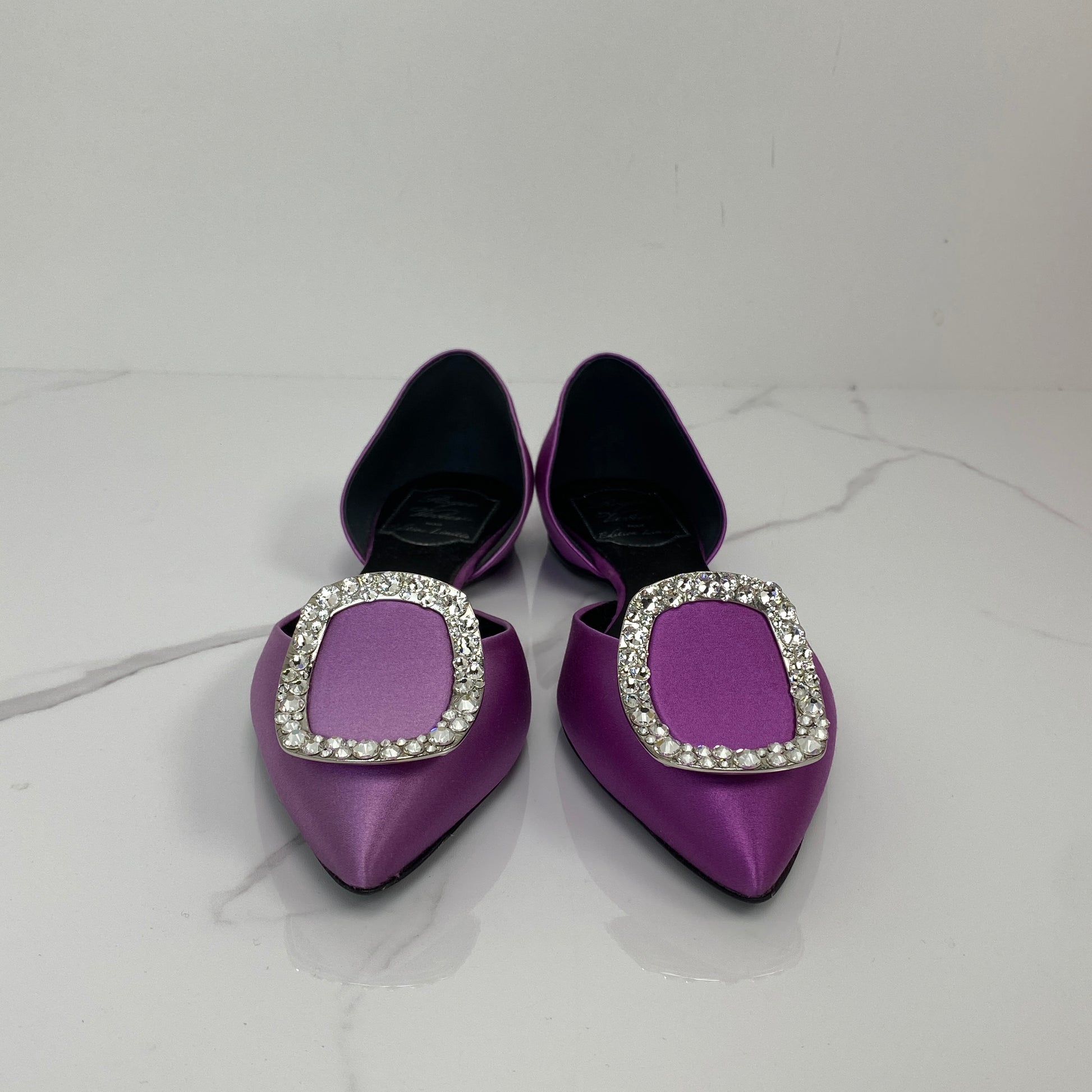 Roger Vivier Flats - Lafayette Consignment