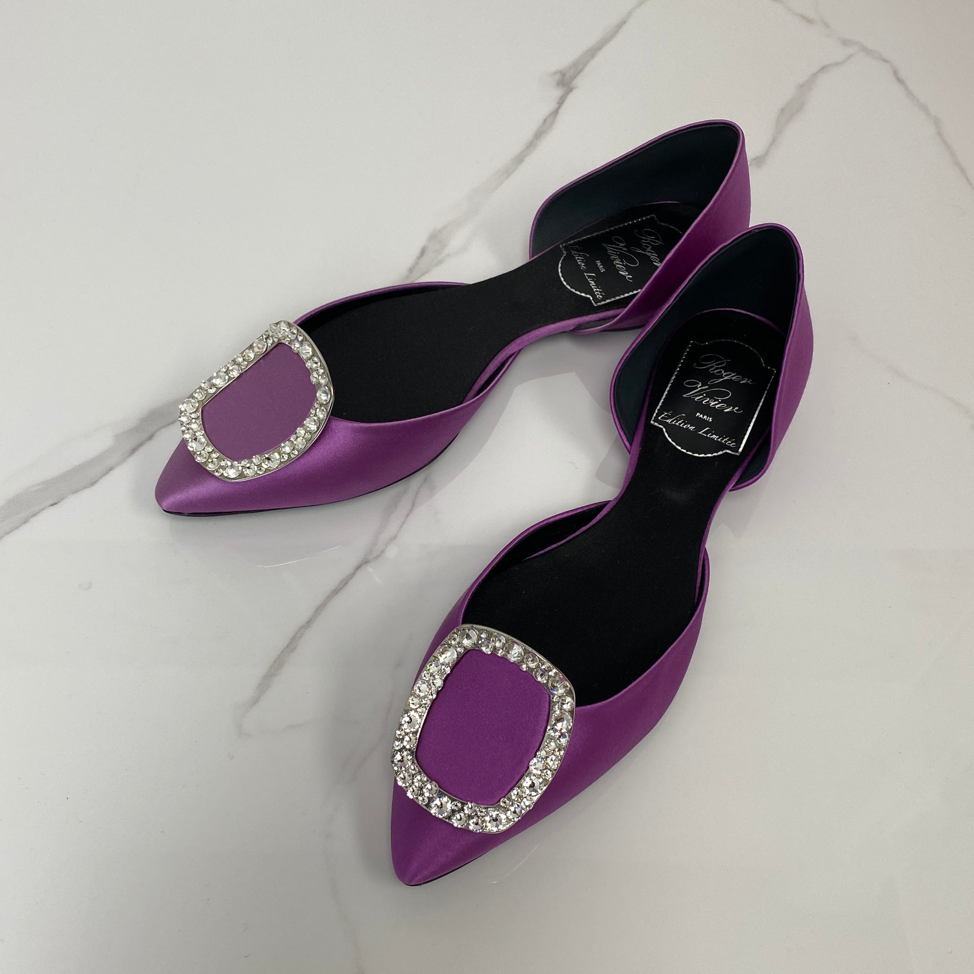 Roger Vivier Flats - Lafayette Consignment