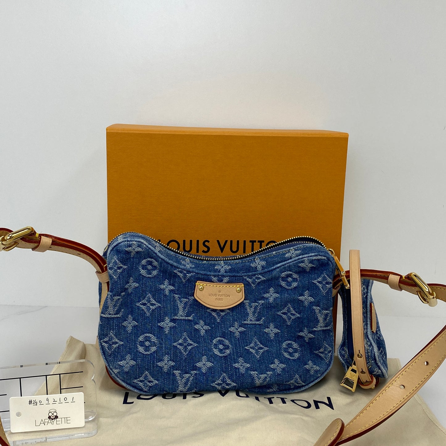 Louis Vuitton Croissant MM