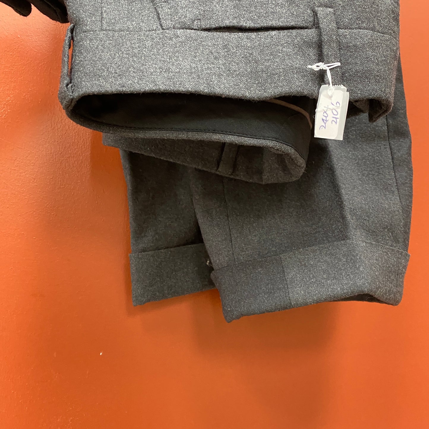 Hermès Women Suit Pants - Lafayette Consignment