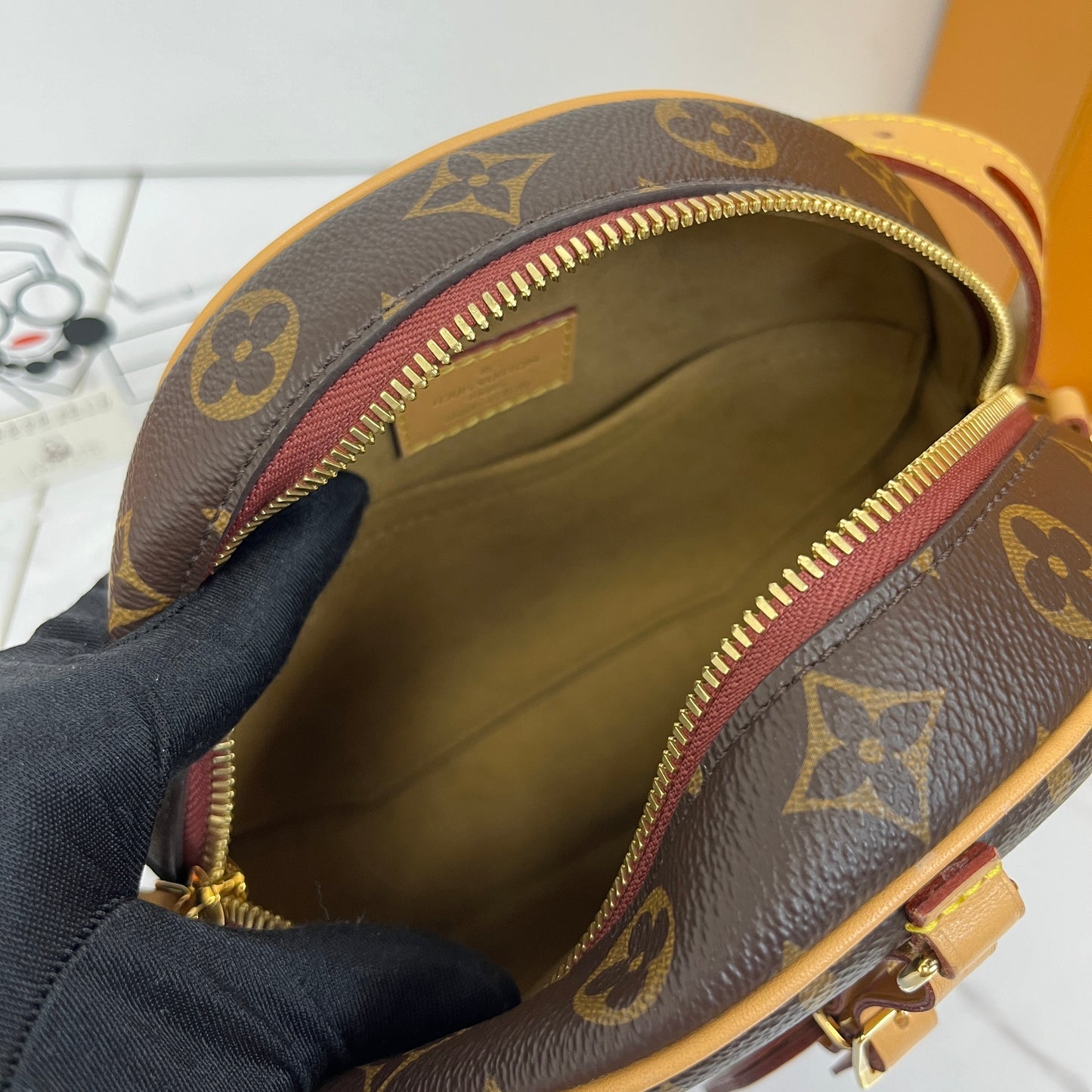 Louis Vuitton Boite Chapeau Souple MM - Lafayette Consignment