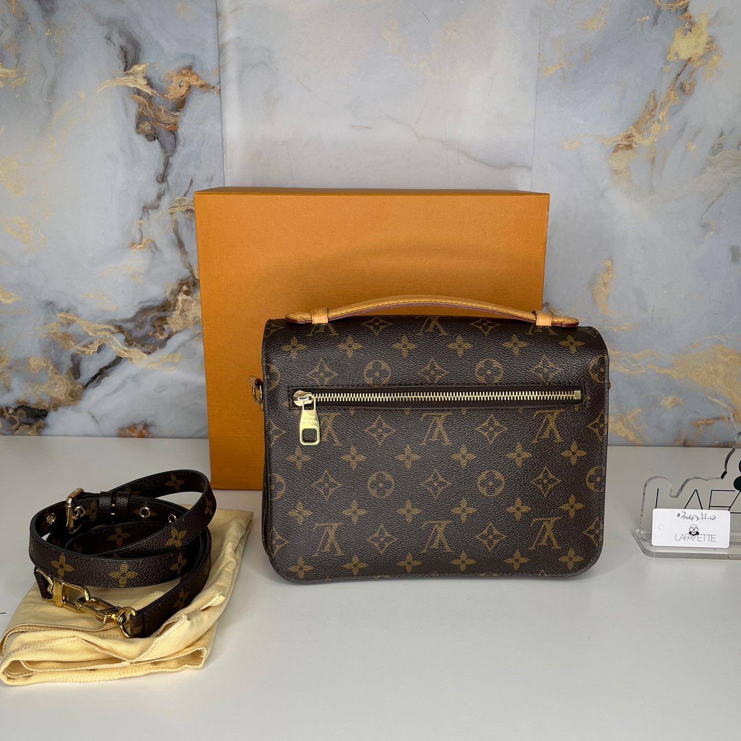 Louis Vuitton Pochette Metis Monogram