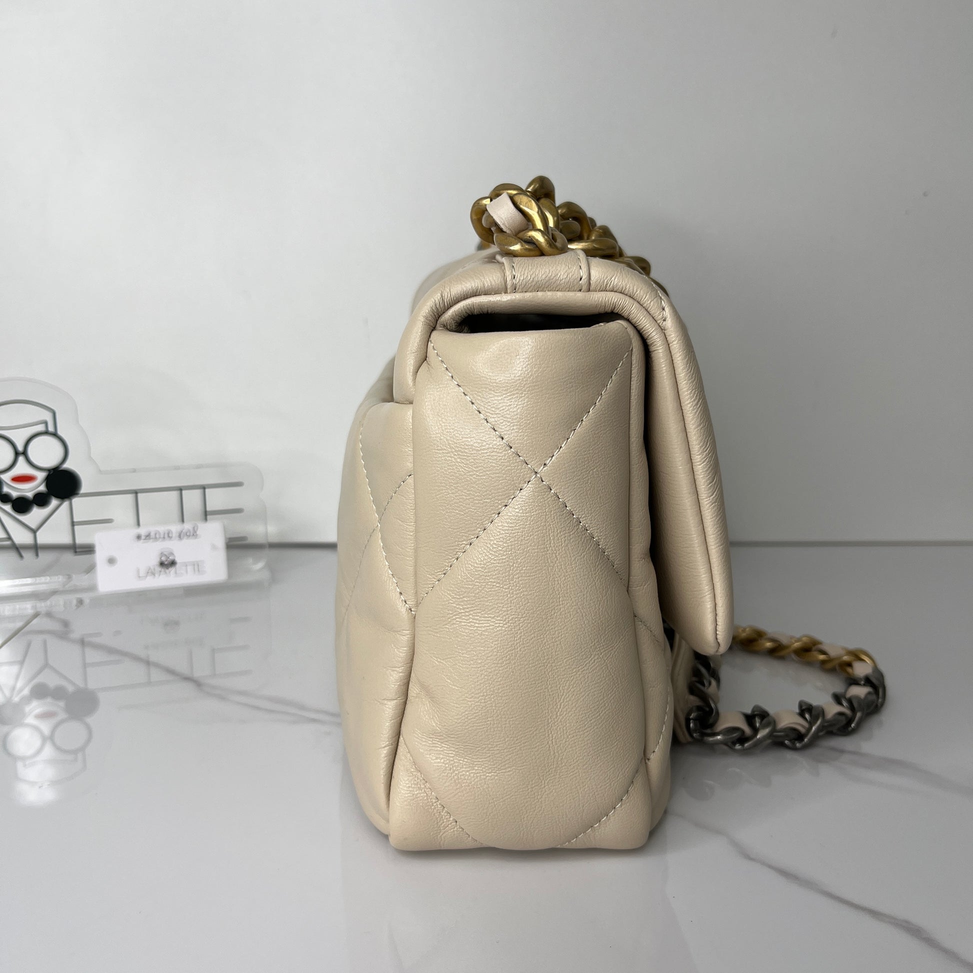 Chanel 19 Handbag - Lafayette Consignment