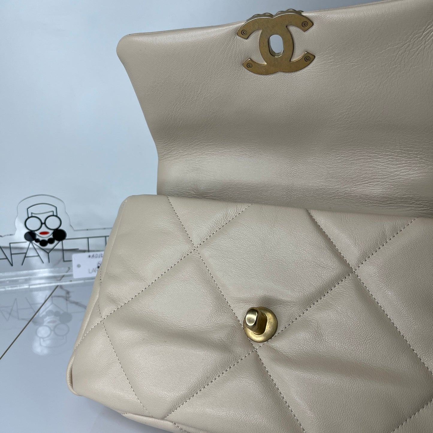 Chanel 19 Handbag - Lafayette Consignment