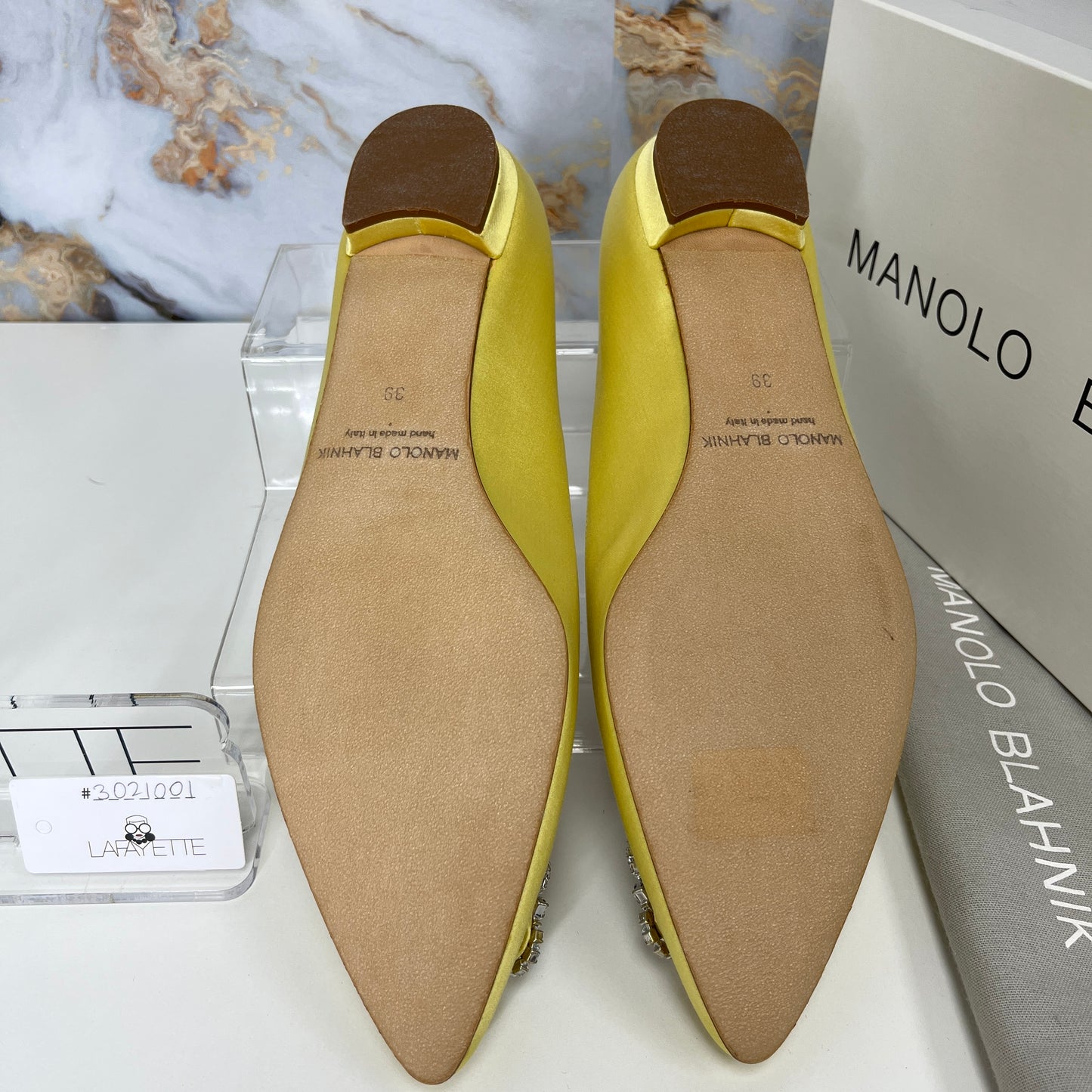 Manolo Blahnik Hangisiflat