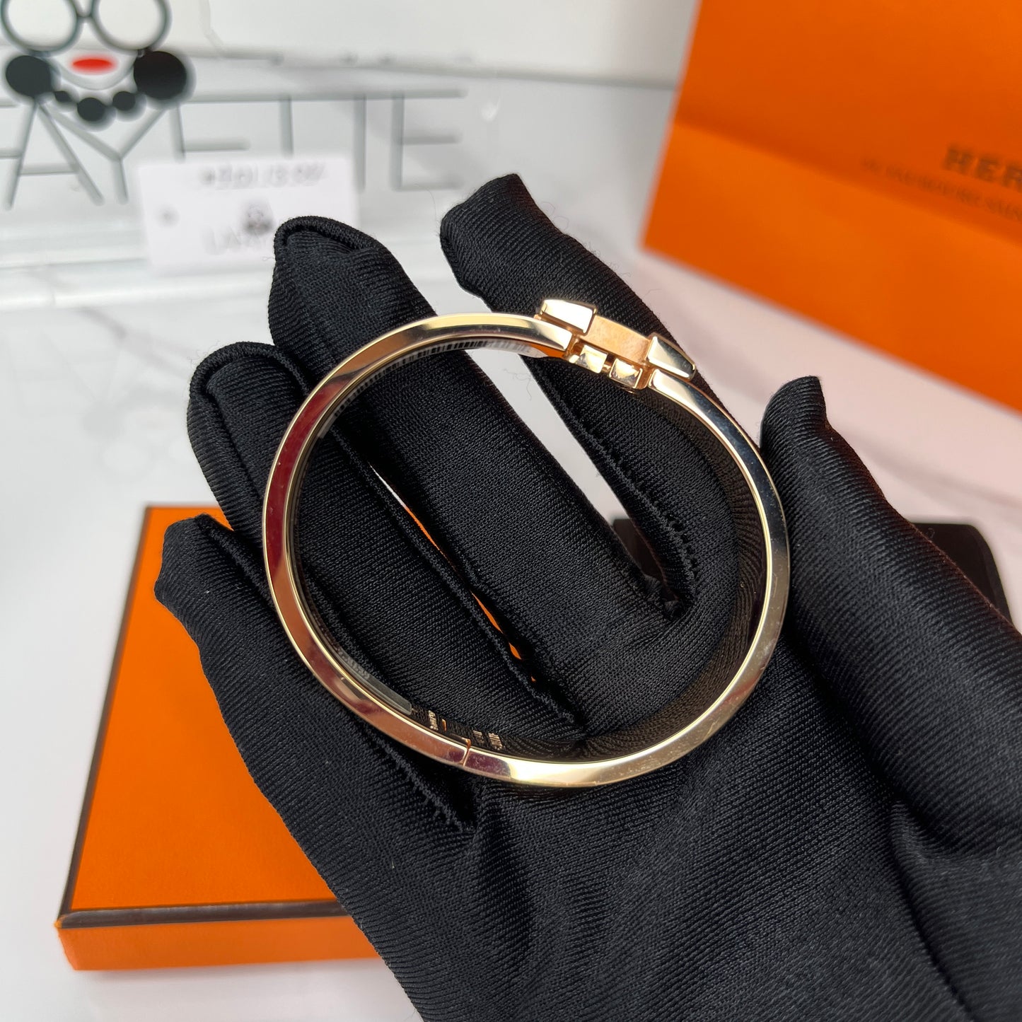 Hermès Clic H Bracelet - Lafayette Consignment