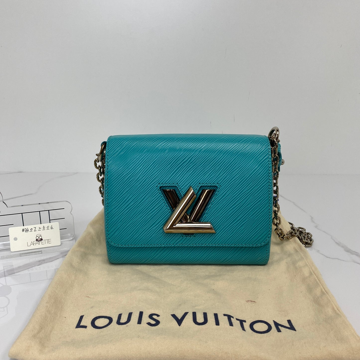 Louis Vuitton Twist Shoulder Bag MM - Lafayette Consignment