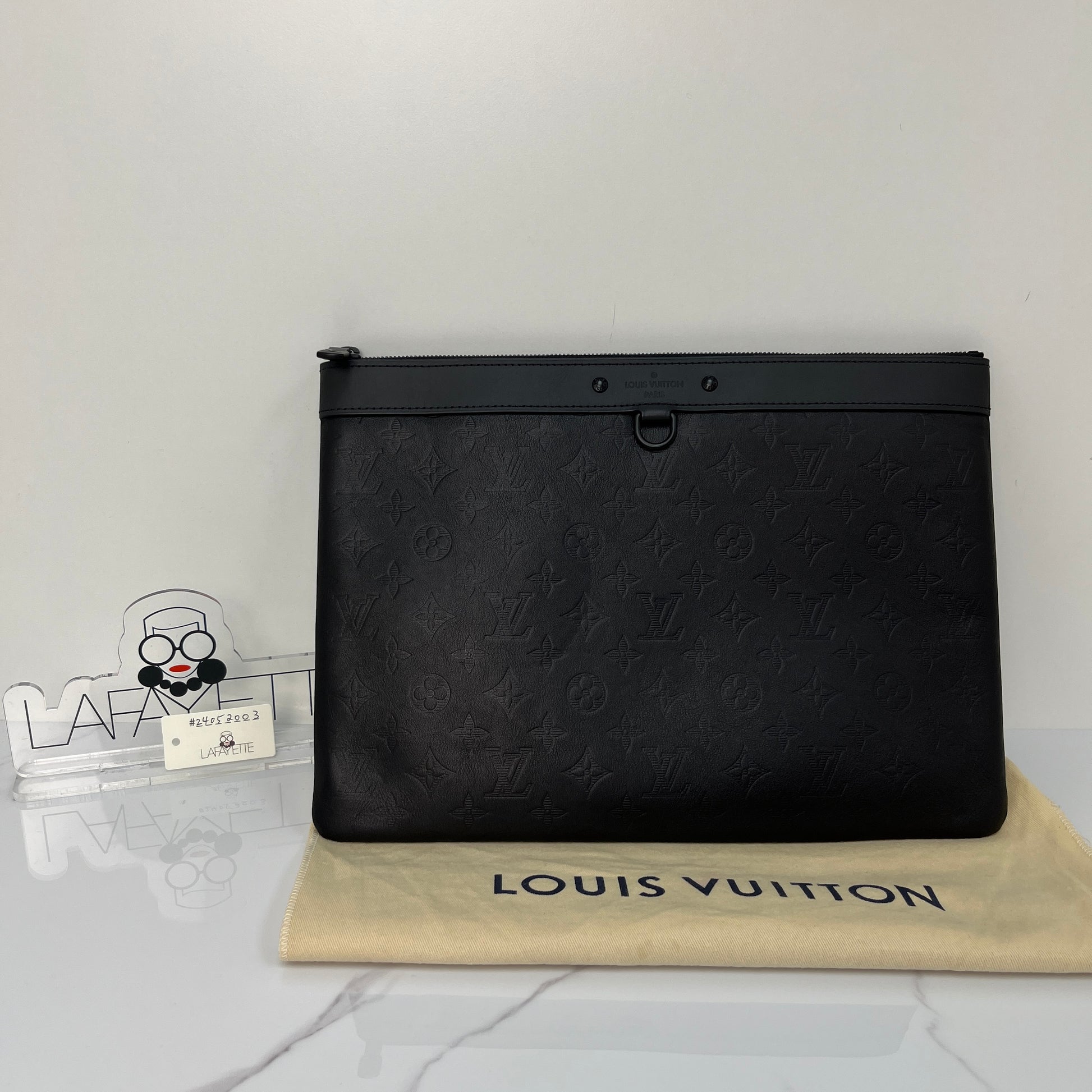 Louis Vuitton Shadow Discovery Pochette - Lafayette Consignment