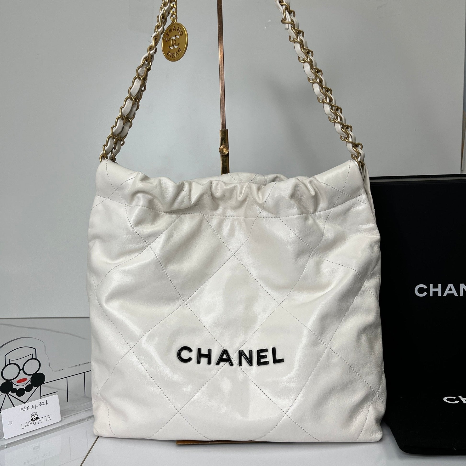 Chanel 22 Small Handbag