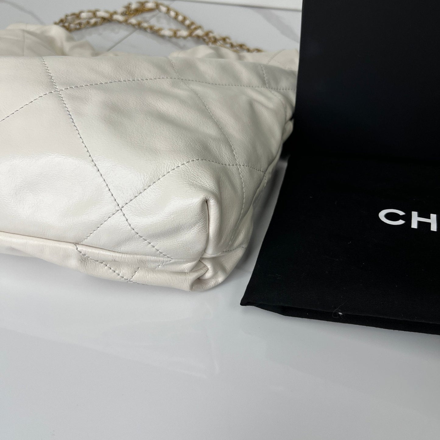 Chanel 22 Small Handbag