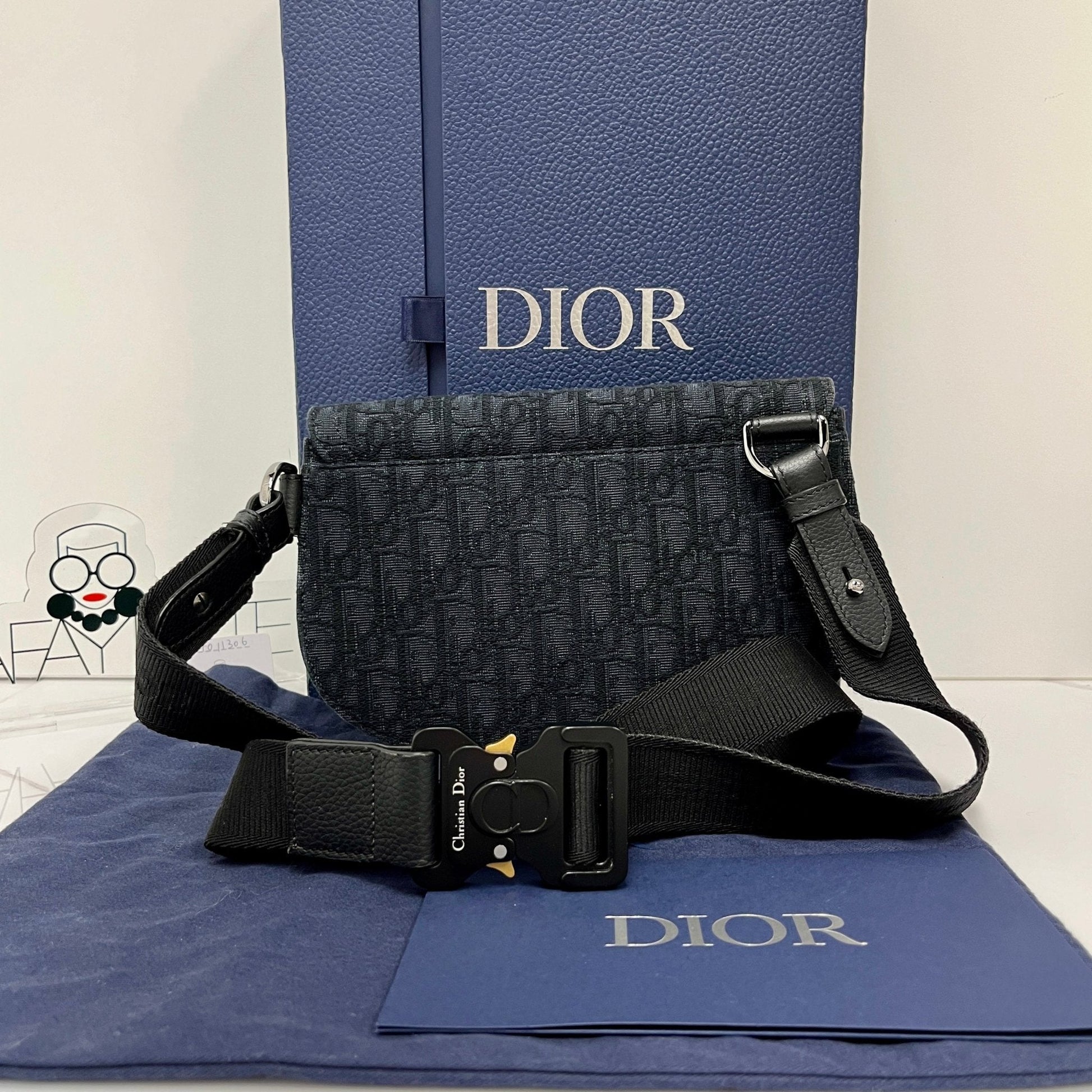 Christian Dior Saddle Pouch