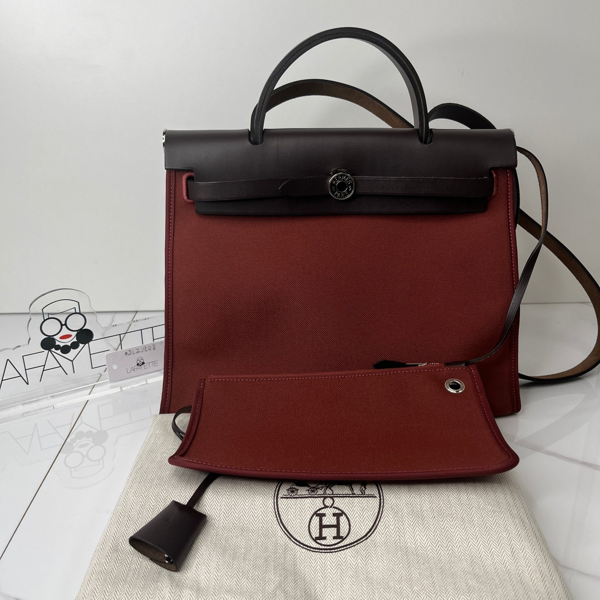 Hermes herbag 31 black best sale